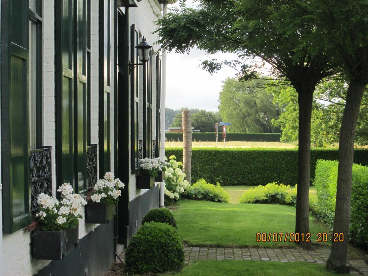 B&B De Tol Hulst Bagian luar foto