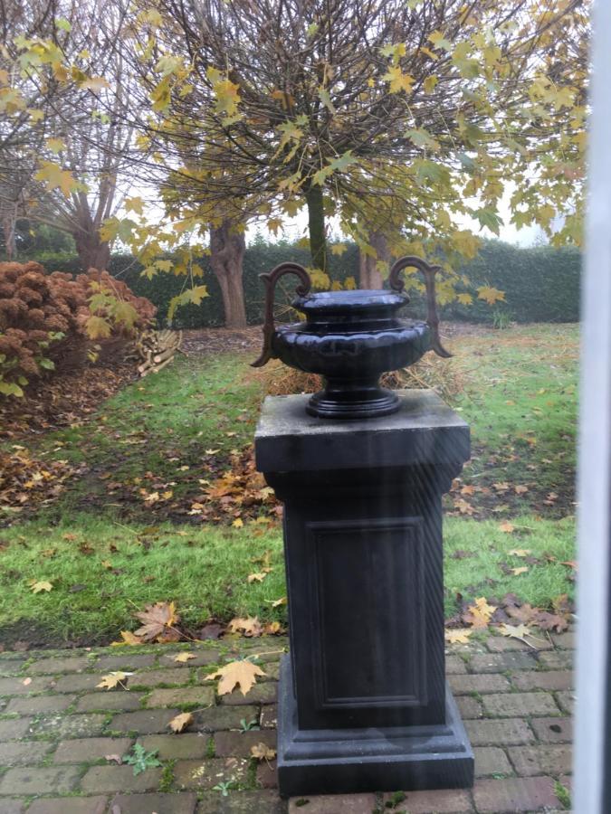 B&B De Tol Hulst Bagian luar foto