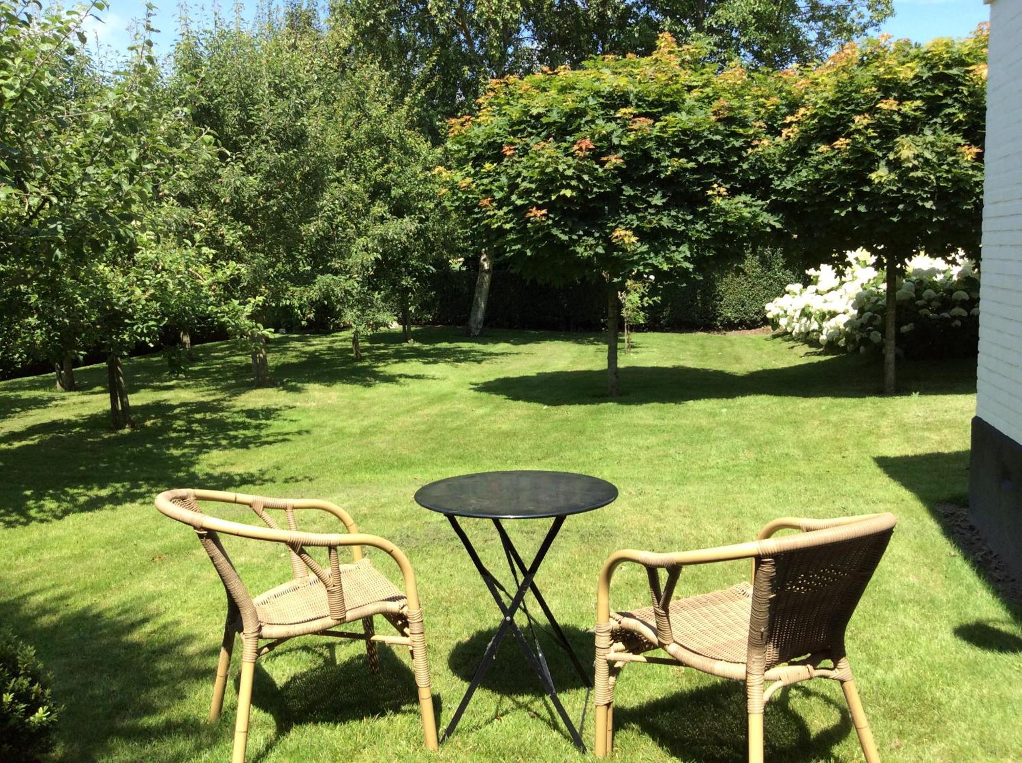 B&B De Tol Hulst Bagian luar foto