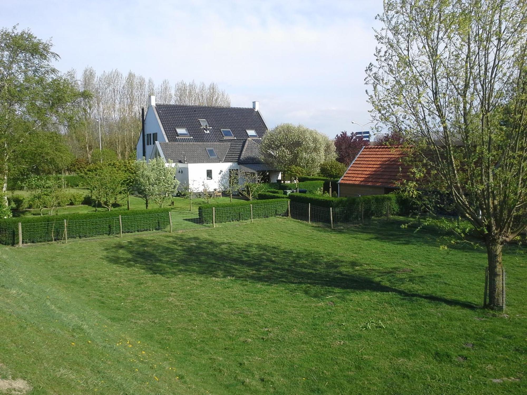 B&B De Tol Hulst Bagian luar foto